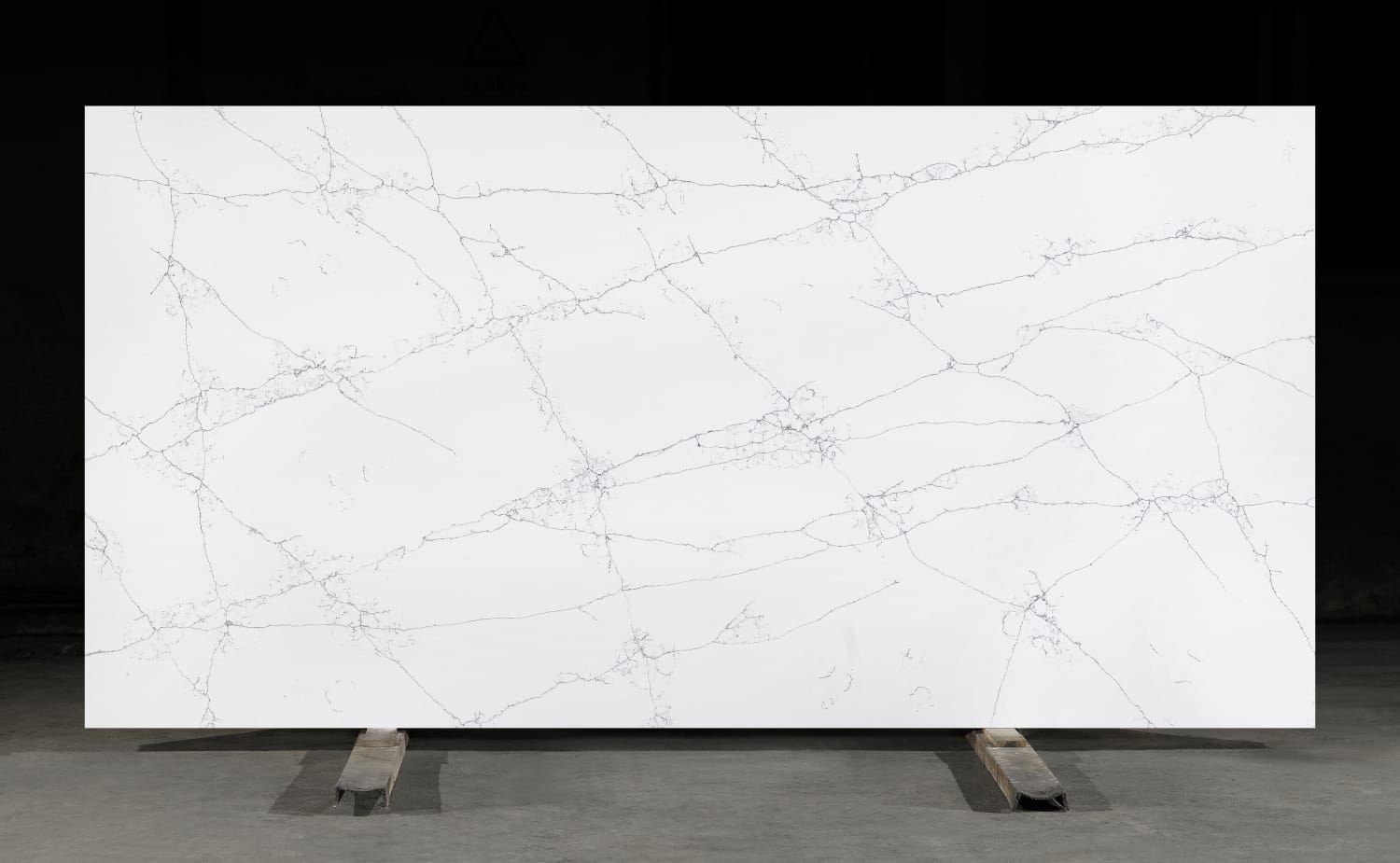 Classic Quartz Stone Bianco Drift (CQC139) supplier colour reference