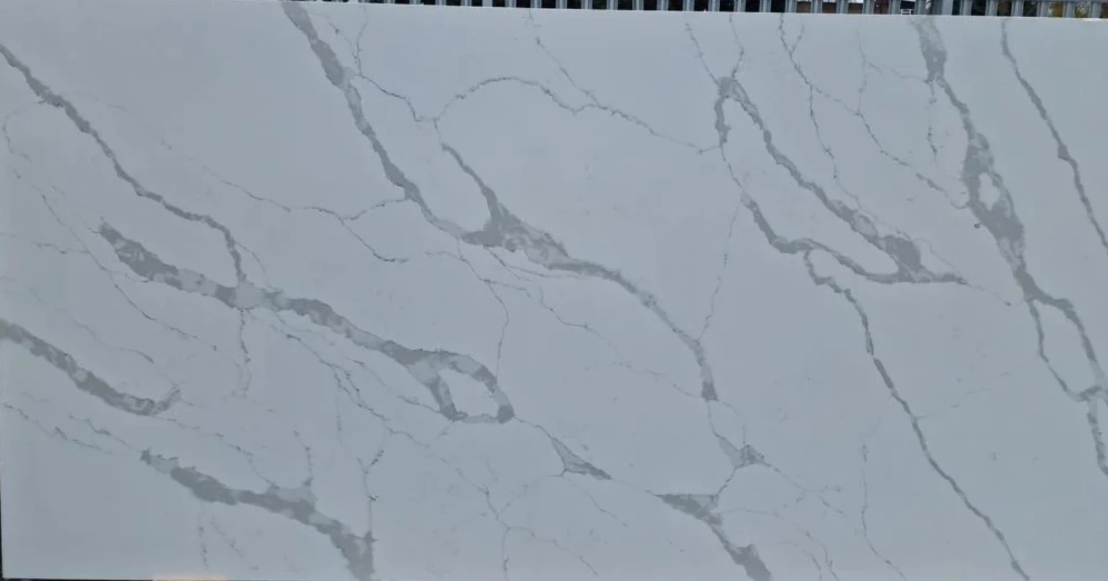 Modern Quartz Stone Calacatta Grigio (MQ551) supplier colour reference